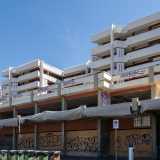 Ai �piedi� degli stessi vi sono due edifici a un piano con decine di locali murati che fino a 15-20 anni fa ospitavano esercizi commerciali...